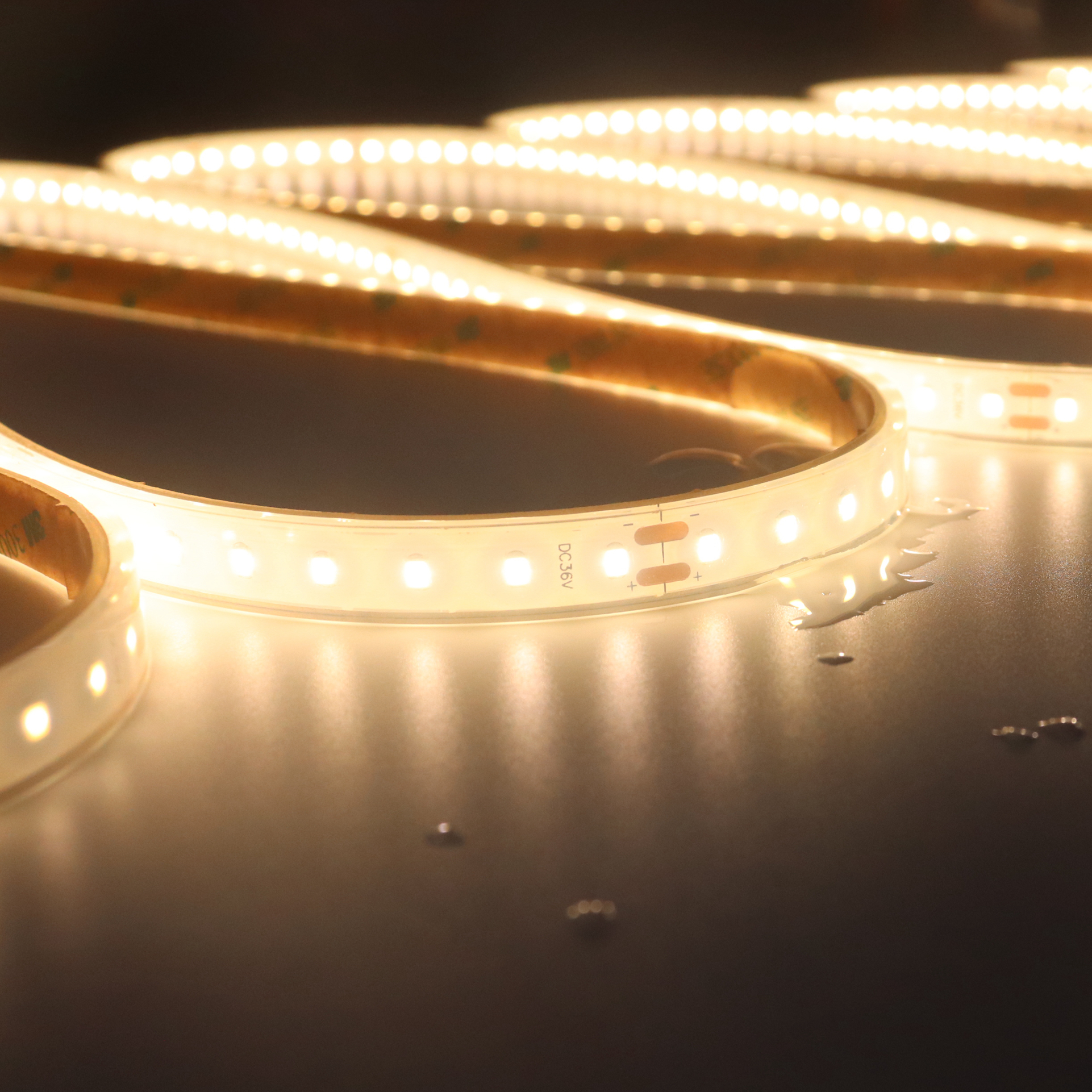 IP68 Waterproof Silicone Extrusion LED Strip with ultra length 
