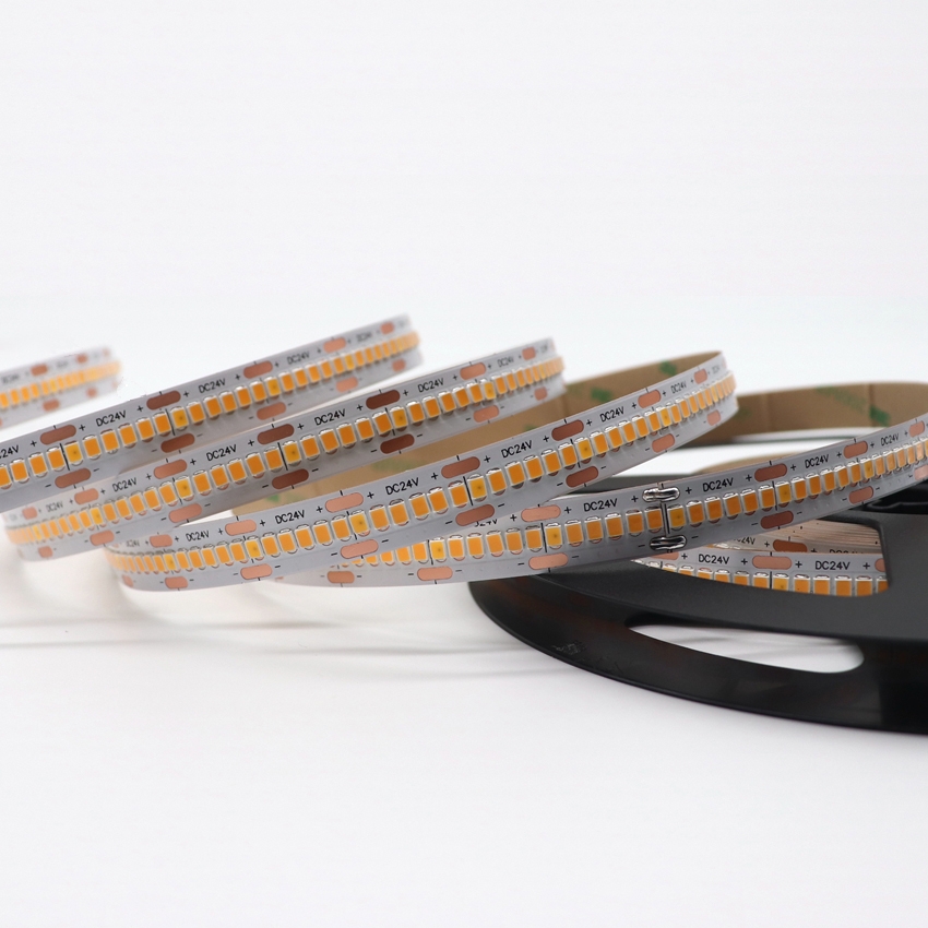 Built-in Constant Current IC 2835 LED Strip 300Leds-2